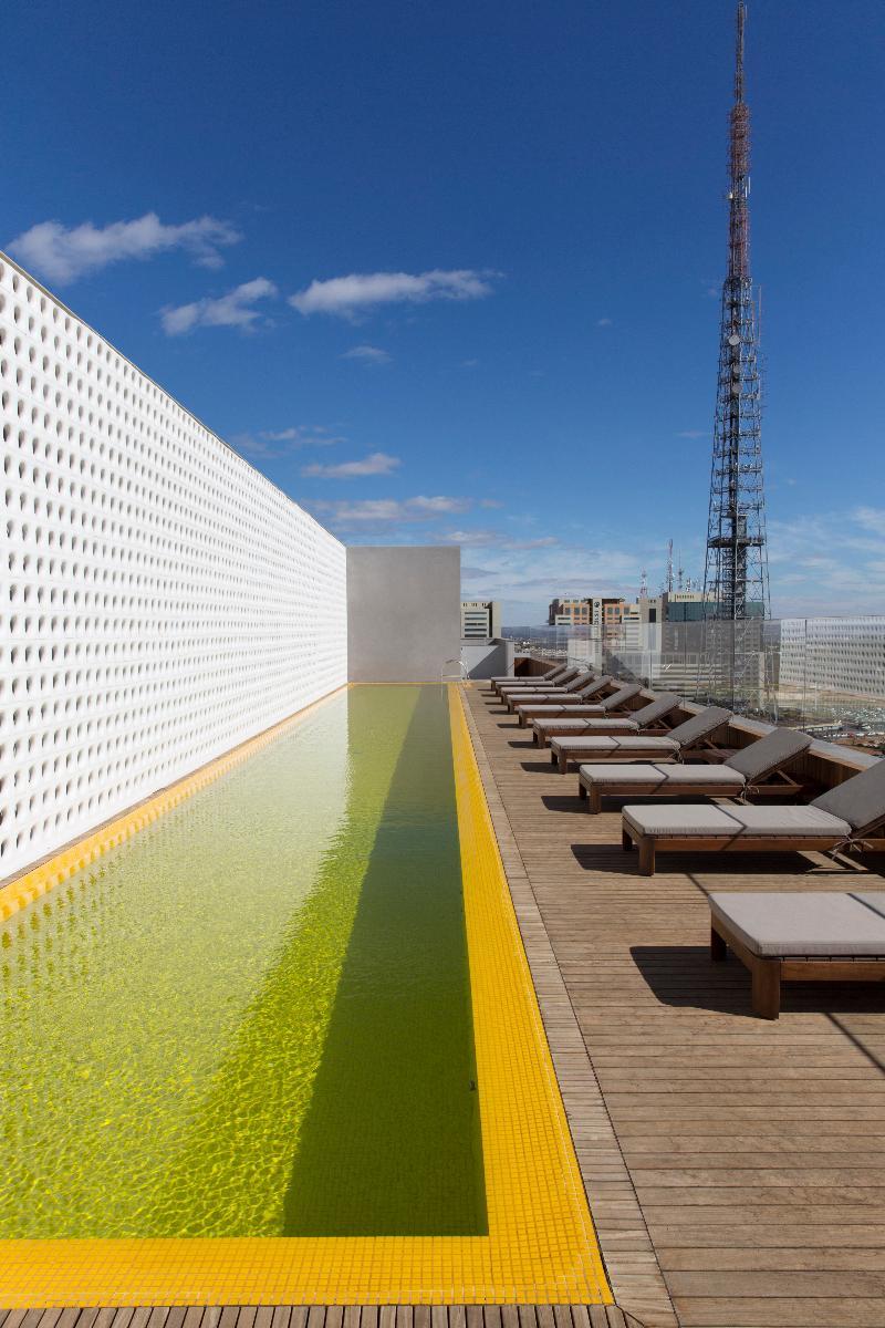 B Hotel Brasília Eksteriør bilde Rooftop pool